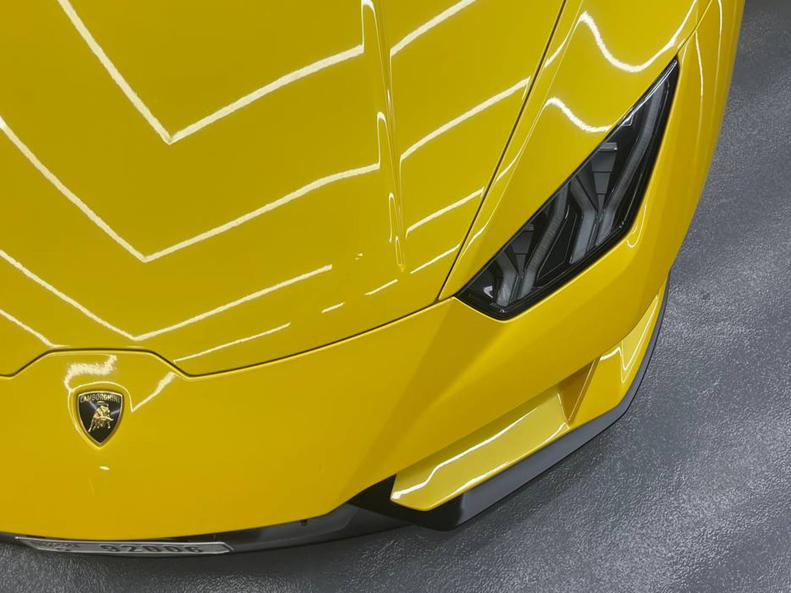 Lamborghini Huracan EVO 6 Lamborghini Huracan EVO - Image 6