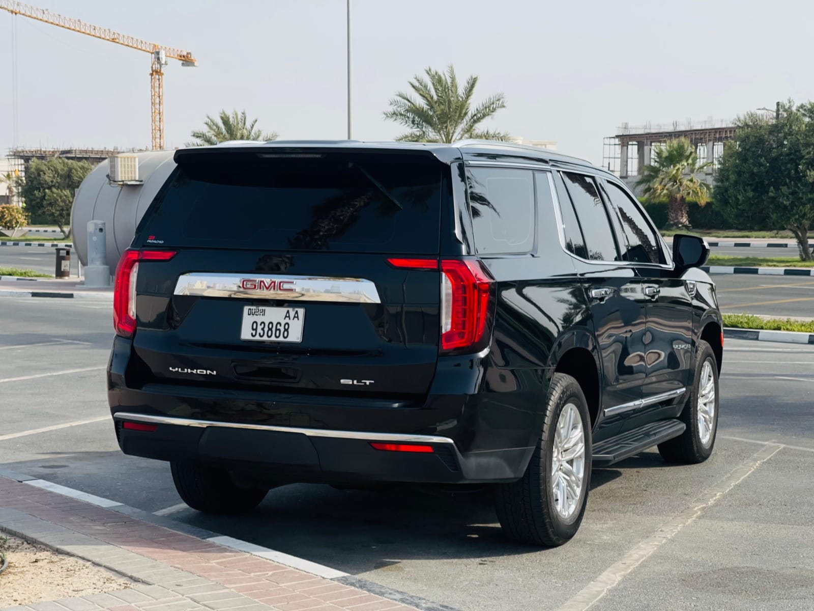 Rent GMC Yukon 2024 in Dubai – Luxury, Power, and Comfort 3 Rent GMC Yukon 2024 in Dubai – Luxury, Power, and Comfort - Image 3